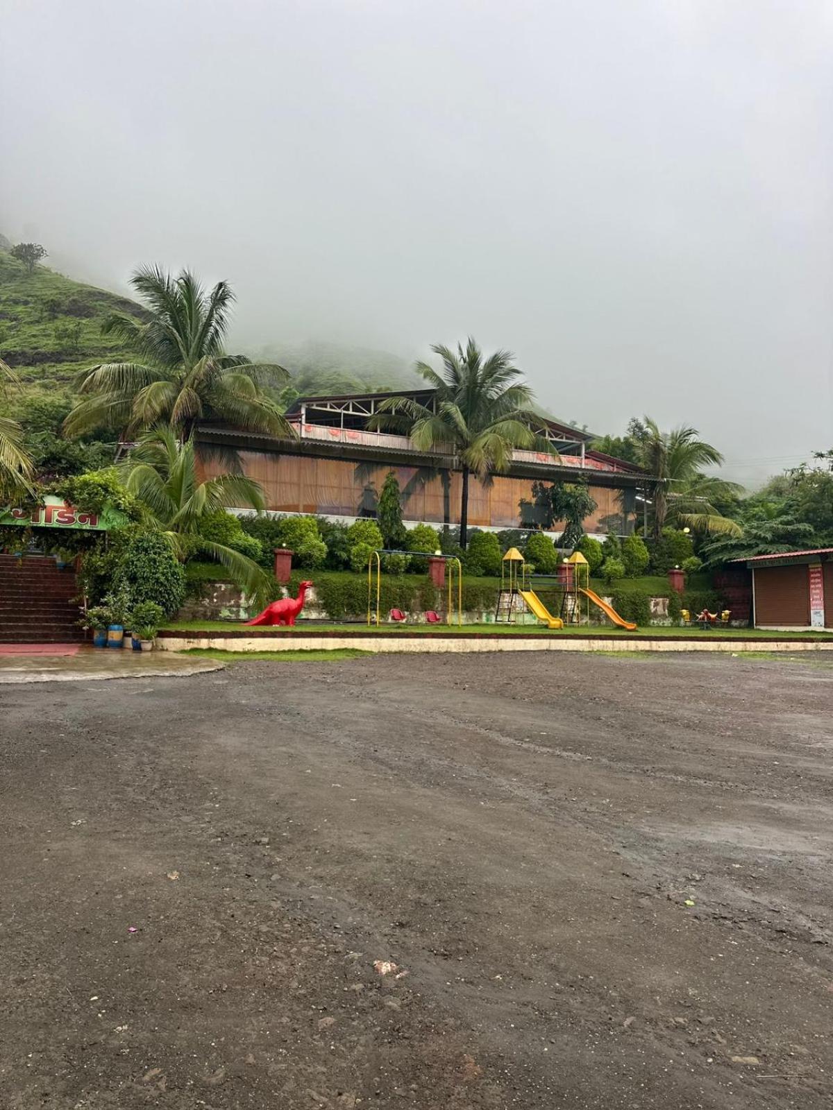Madhura Agro Tourism Wai Esterno foto